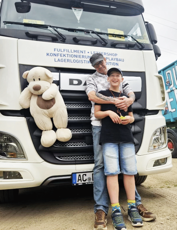 Vater und Sohn LKW
