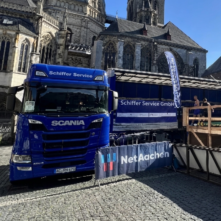 schiffer_lkw_blau_small